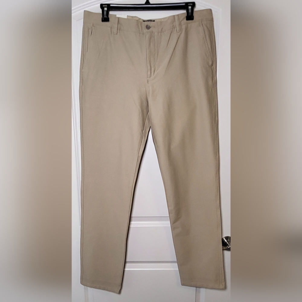 DOCKERS Comfort Knit Slim Fit Chinos | Tan | 38 x 34 (NWT) - Picture 1 of 12